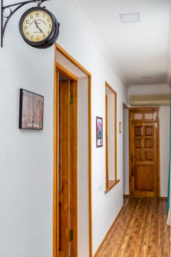 Guest House Nana Tbilisi Exterior foto