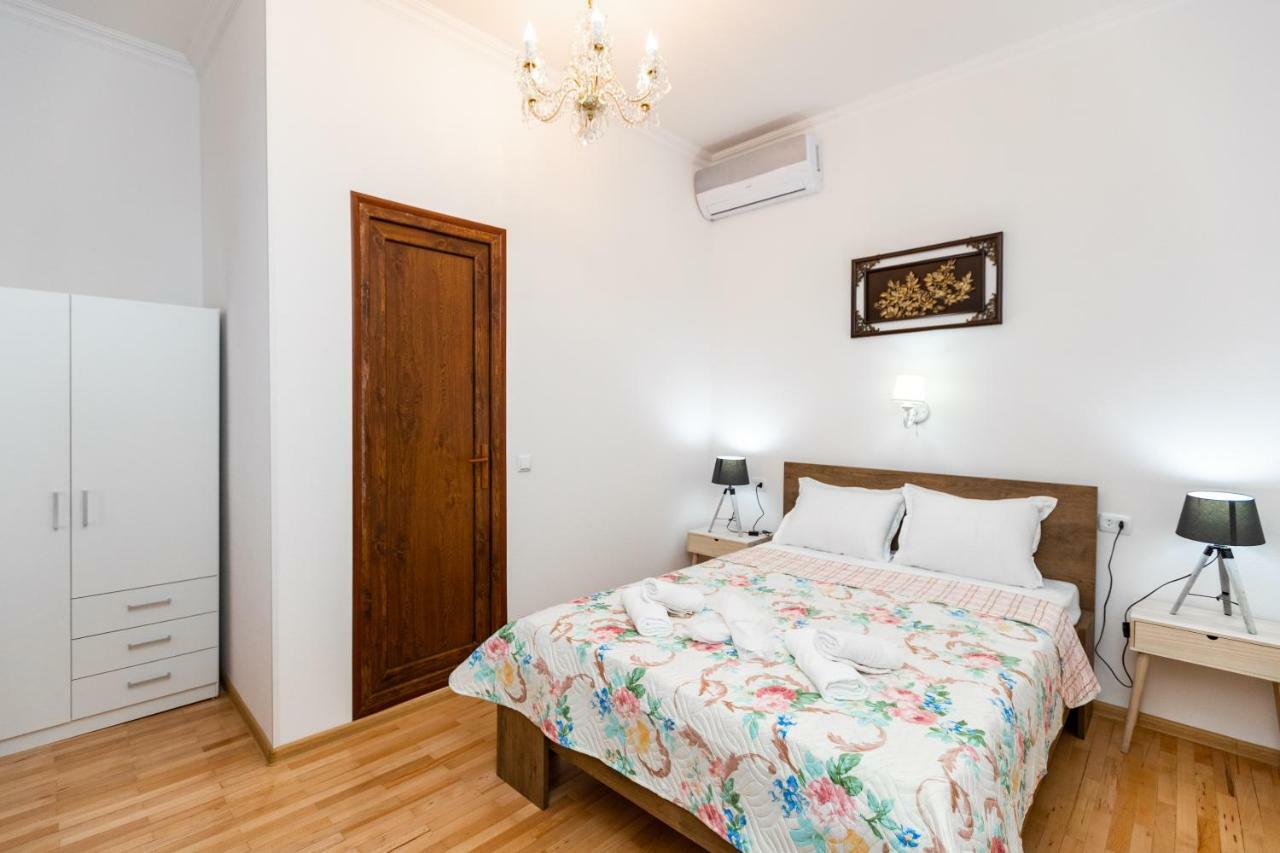 Guest House Nana Tbilisi Exterior foto